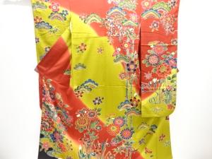 京紅型貝桶に草花模様振袖
